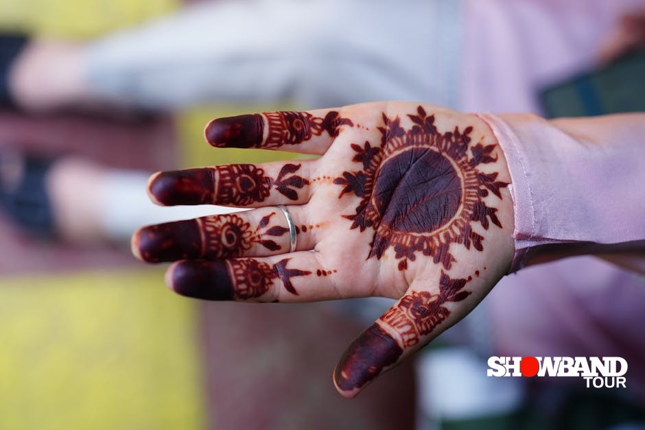 surprise program for henna night