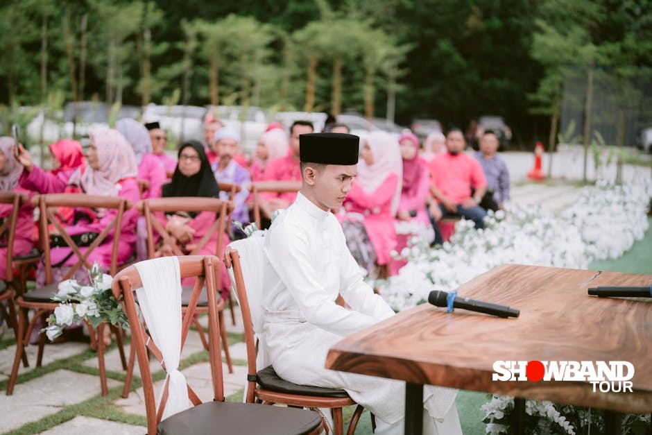 outdoor wedding seating