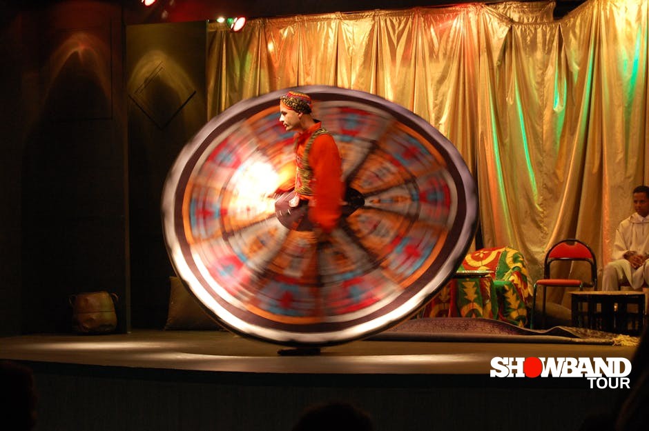 tanoura performance celebration