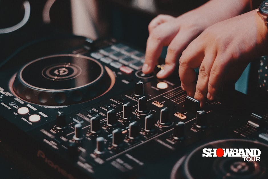 dj playing music