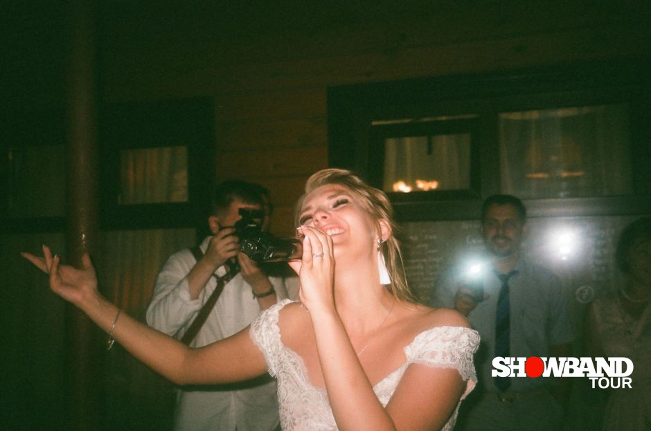 fun wedding entertainment